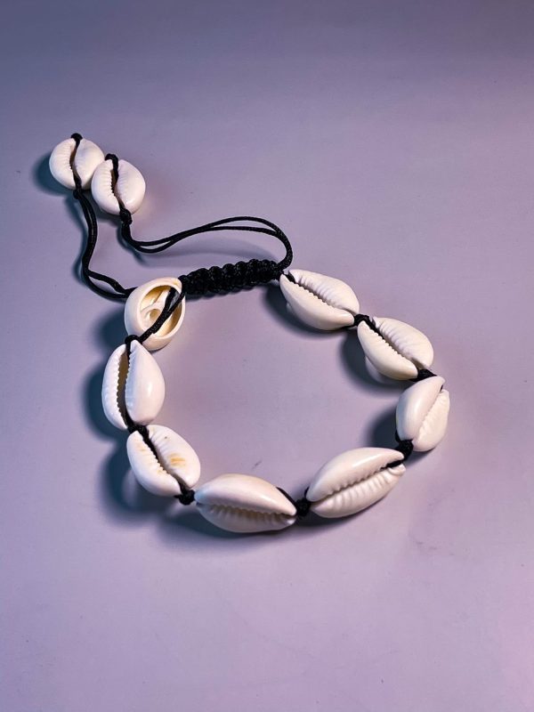 Cowrie Bracelet - Image 4