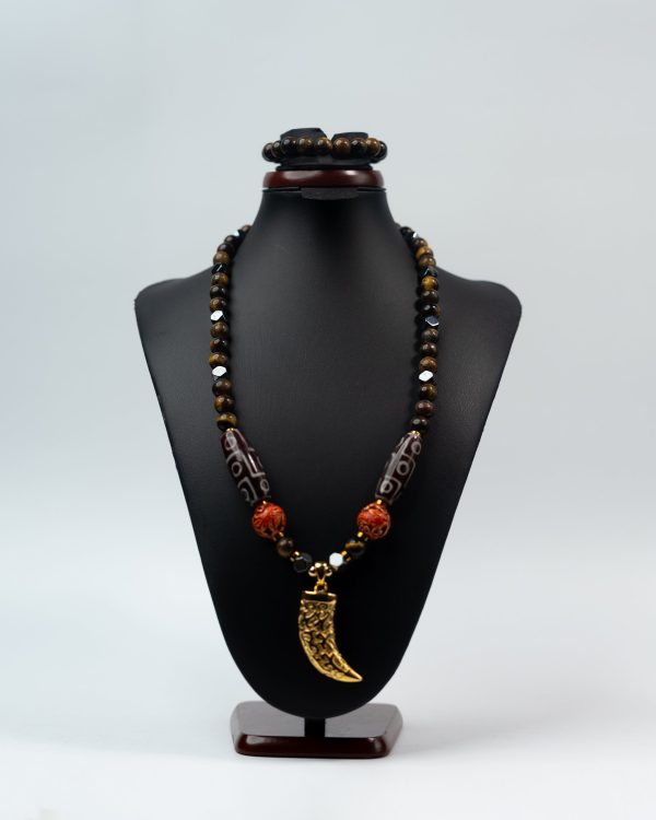 TRIBAL HORN NECKLACE