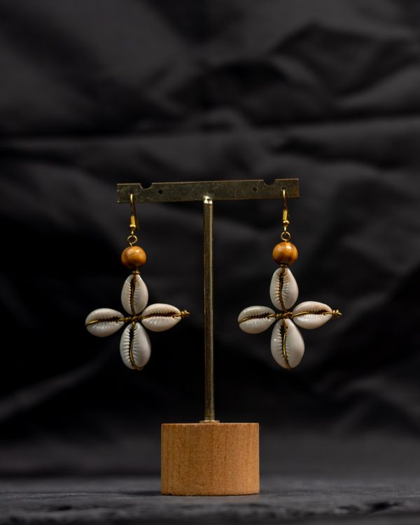 COWRIES EARING